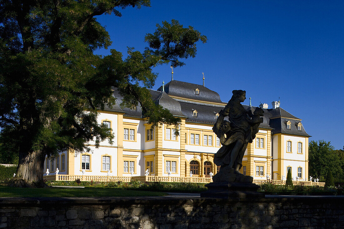 Schloss Veitshöchheim, bei Würzburg, Unterfranken, Bayern, Deutschland, Europa