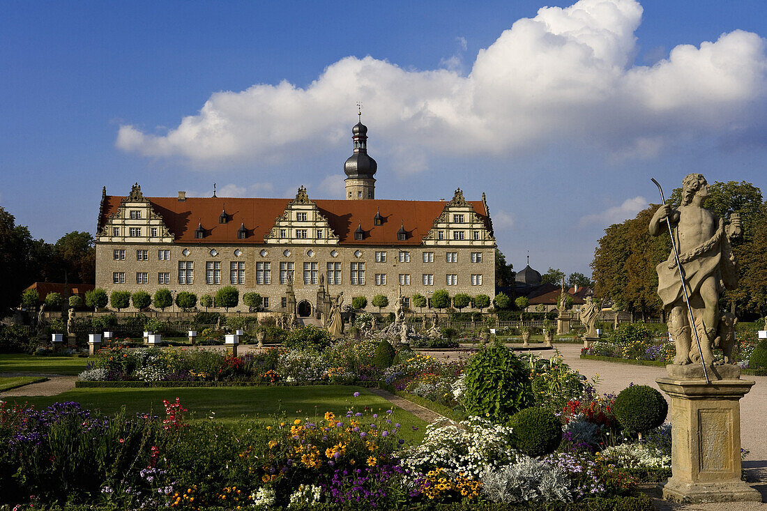 Schloss und Park Weikersheim, Baden-Württemberg, Deutschland, Europa