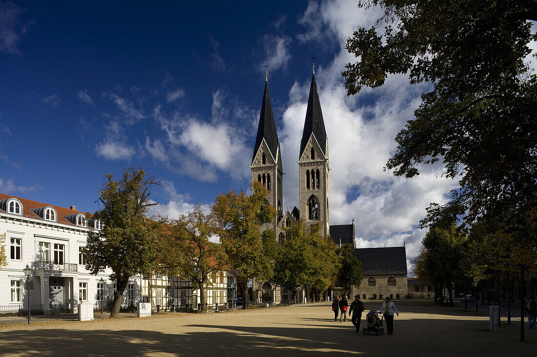 Gothic Cathedral St Stephanus and St. Sixtus, Halberstadt, Harz, Saxony-Anhalt, Germany, Europe