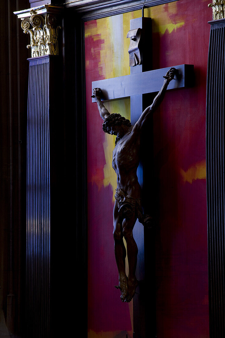 Jesus am Kreuz im Mainzer Dom, Dom zu Mainz, Kaiserdom, Mainz, Rheinland-Pfalz, Deutschland, Europa