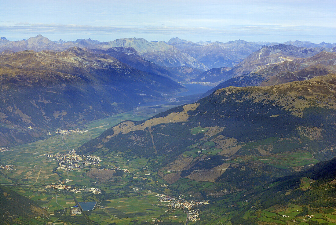 Blick von Tschenglser Hochwand auf Vinschgau und Reschenpass, Ortlergruppe, Trentino-Südtirol, Italien