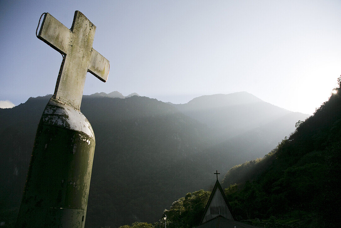 Kreuz der christlichen Herberge Catholic Hostel, Taroko Schlucht im Taroko Nationalpark, Marmorschlucht, Tienhsiang, Tianxiang, Republik China, Taiwan, Asien
