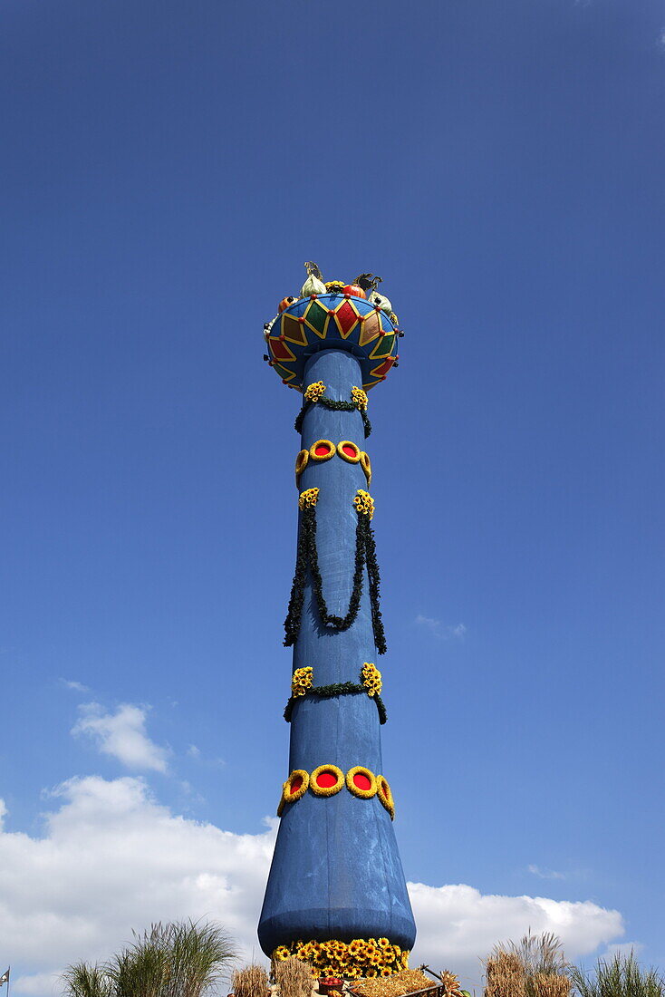 Fruchtsäule, Cannstatter Volksfest, Stuttgart, Baden-Württemberg, Deutschland