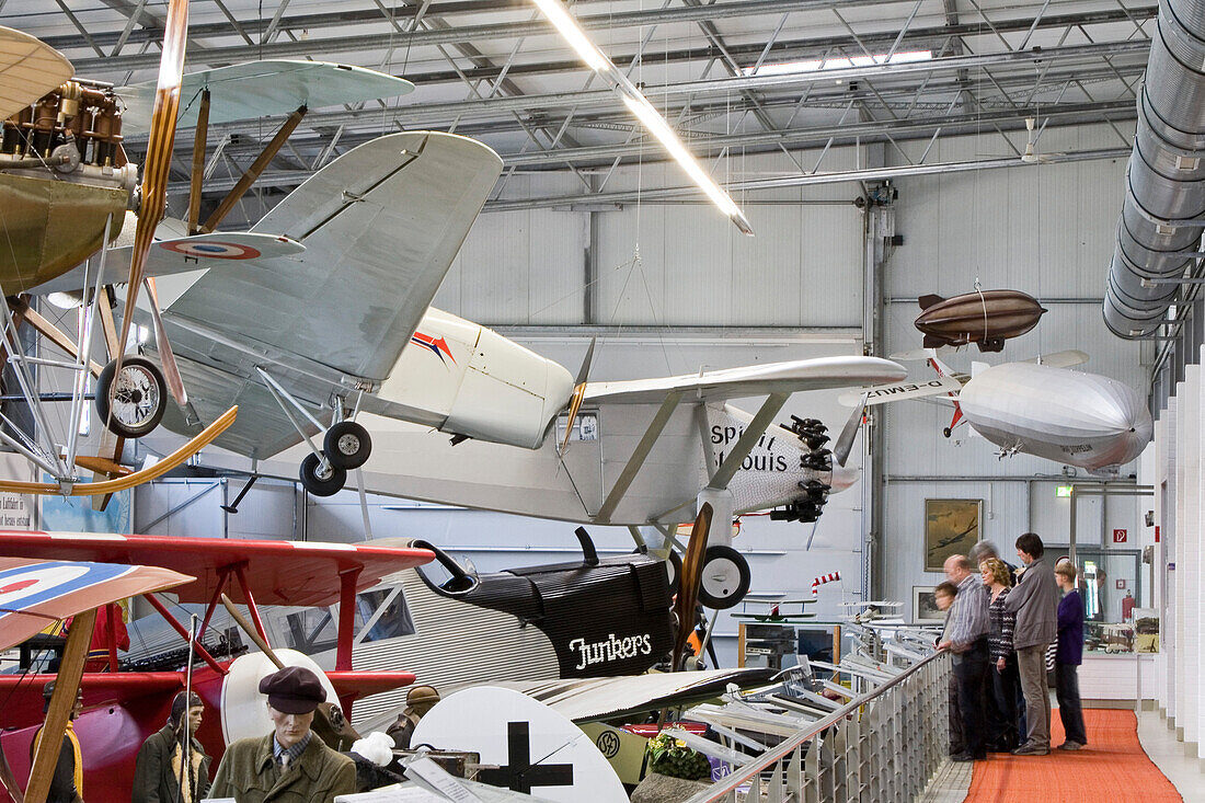 Historische Flugzeuge im Luftfahrtmuseum Laatzen, Besucher