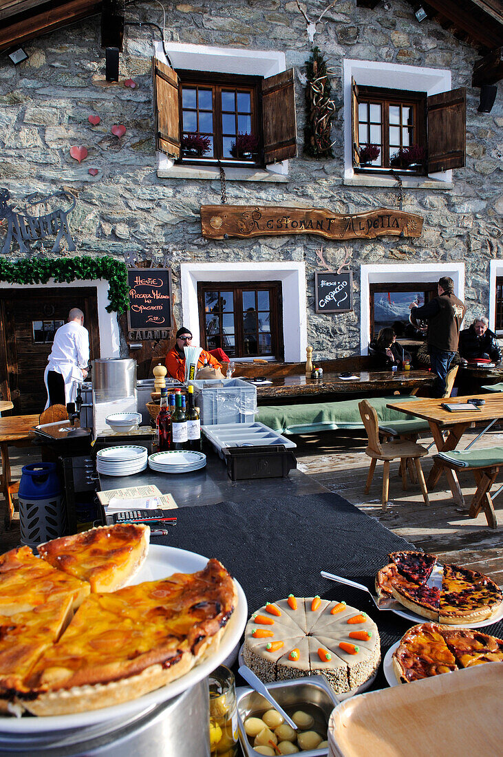 Ski hut, Alpetta Restaurant, Corvatsch, Sankt Moritz, Grisons, Switzerland
