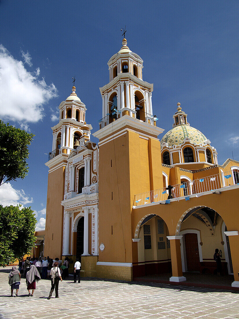 Iglesia de los Remedios. Cholula,  México.