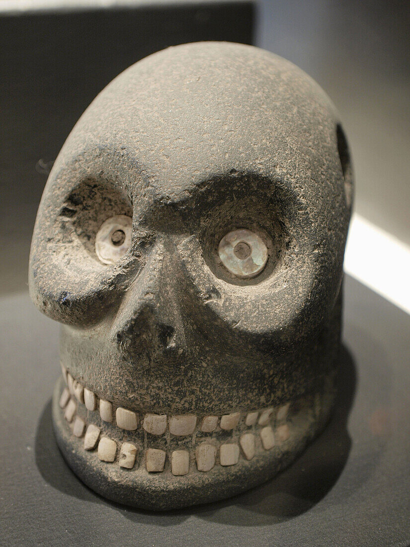 Aztec skull. Museo Amparo collection. Puebla. México.