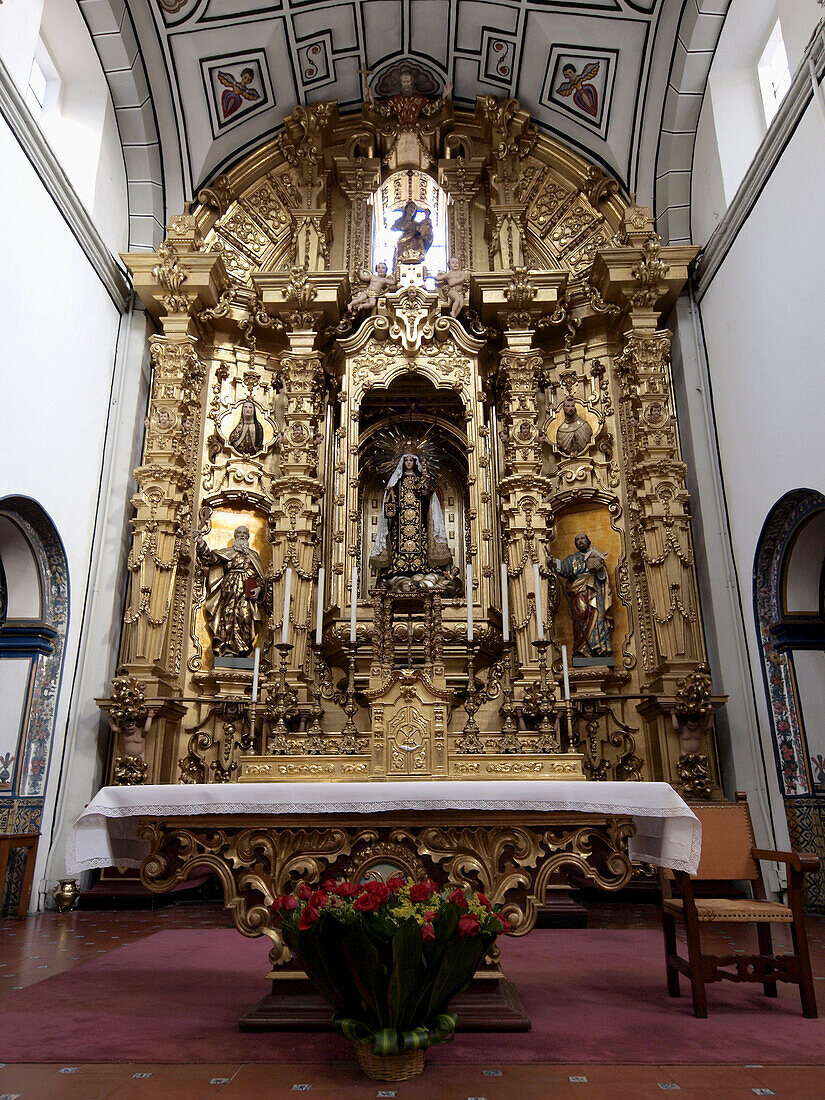 Convento del Carmen Altar,  sur de Ciudad de México.
