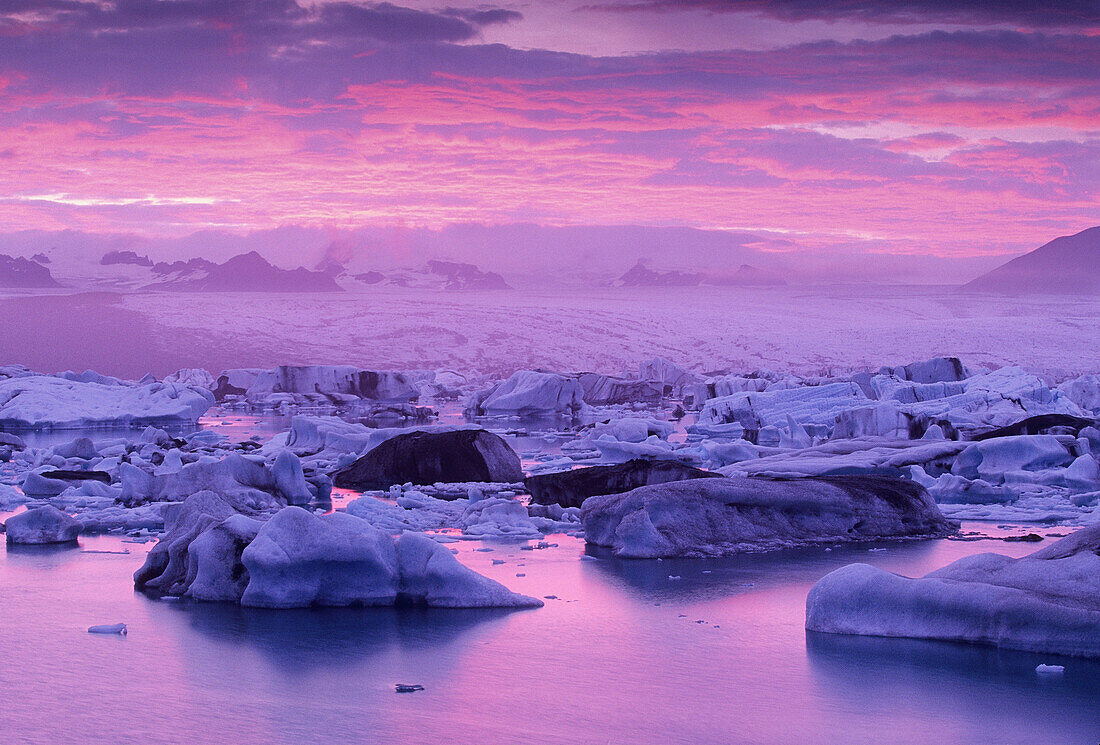 Glaciers at Jokulsarlon lagoon