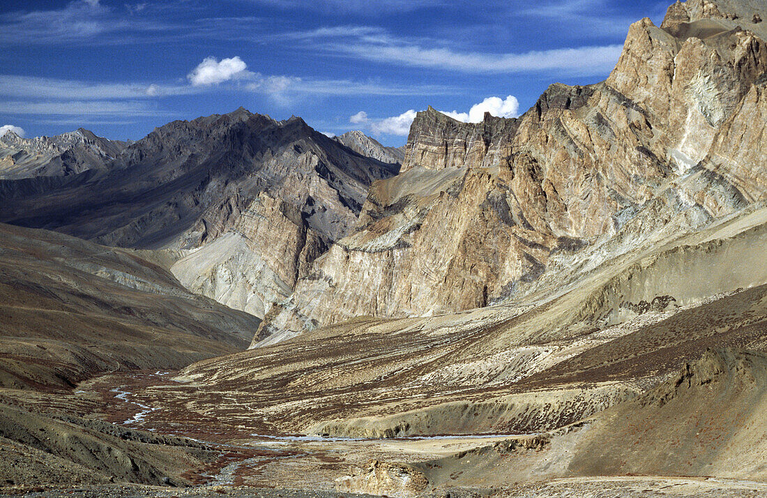 Berge, Blau, Himalaya, Himmel, Indien, Jammu, Karakorum, Kashmir, Ladakh, Leh, Markha, Pass, Reisen, Rucksacktourismus, Spur, Tal, Treck, Trekking, Wandern, Weg, T91-811114, agefotostock 