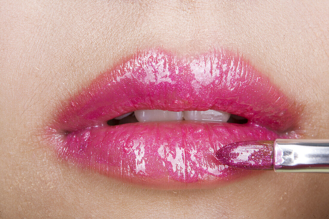 Frau mit Lippen-Make-up