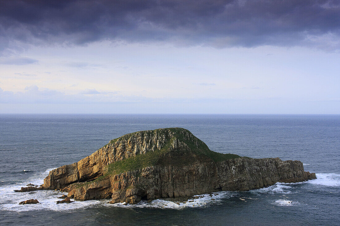 Isla de la Deva,  Castrillon. Asturias,  Spain