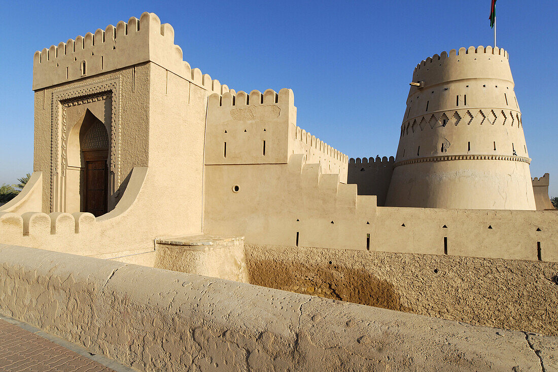 historic adobe fortification Al Khandaq Fort or Castle,  Buraimi,  Al Dhahirah region,  Sultanate of Oman,  Arabia,  Middle East