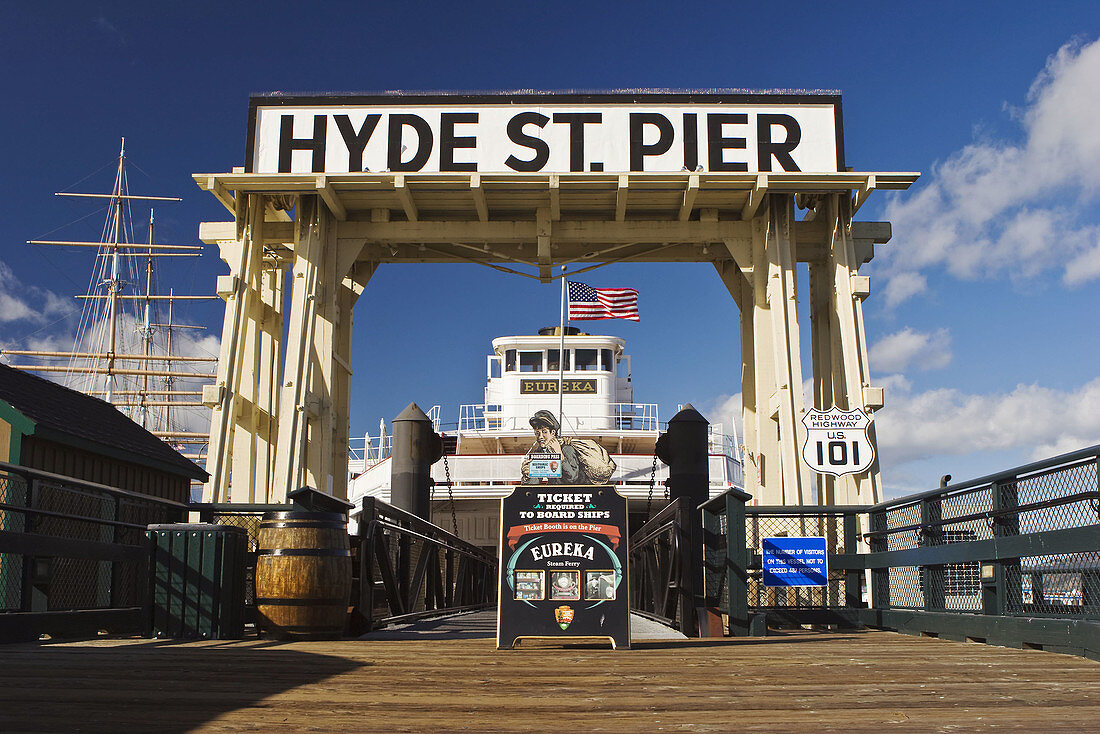 Hyde Street Pier and the historic steam ferry Eureka