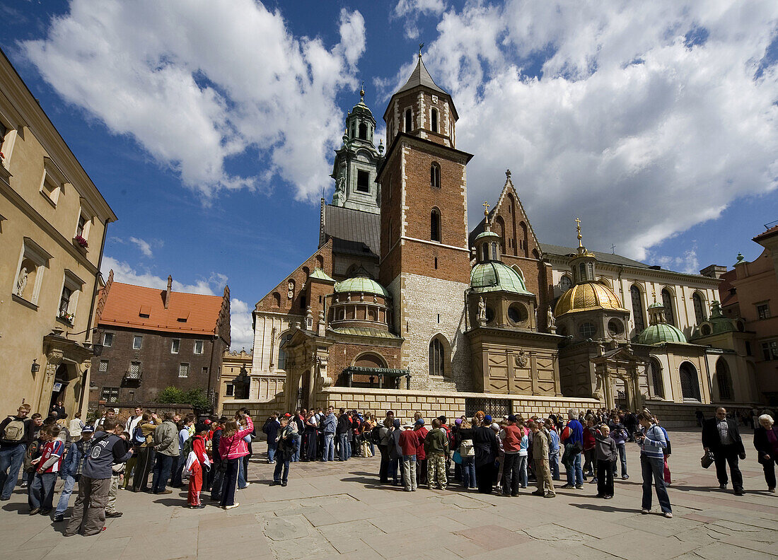 Poland,  Krakow,  Sigismund´s Cathedral and Chapel as part of Royal Castle at Wawel