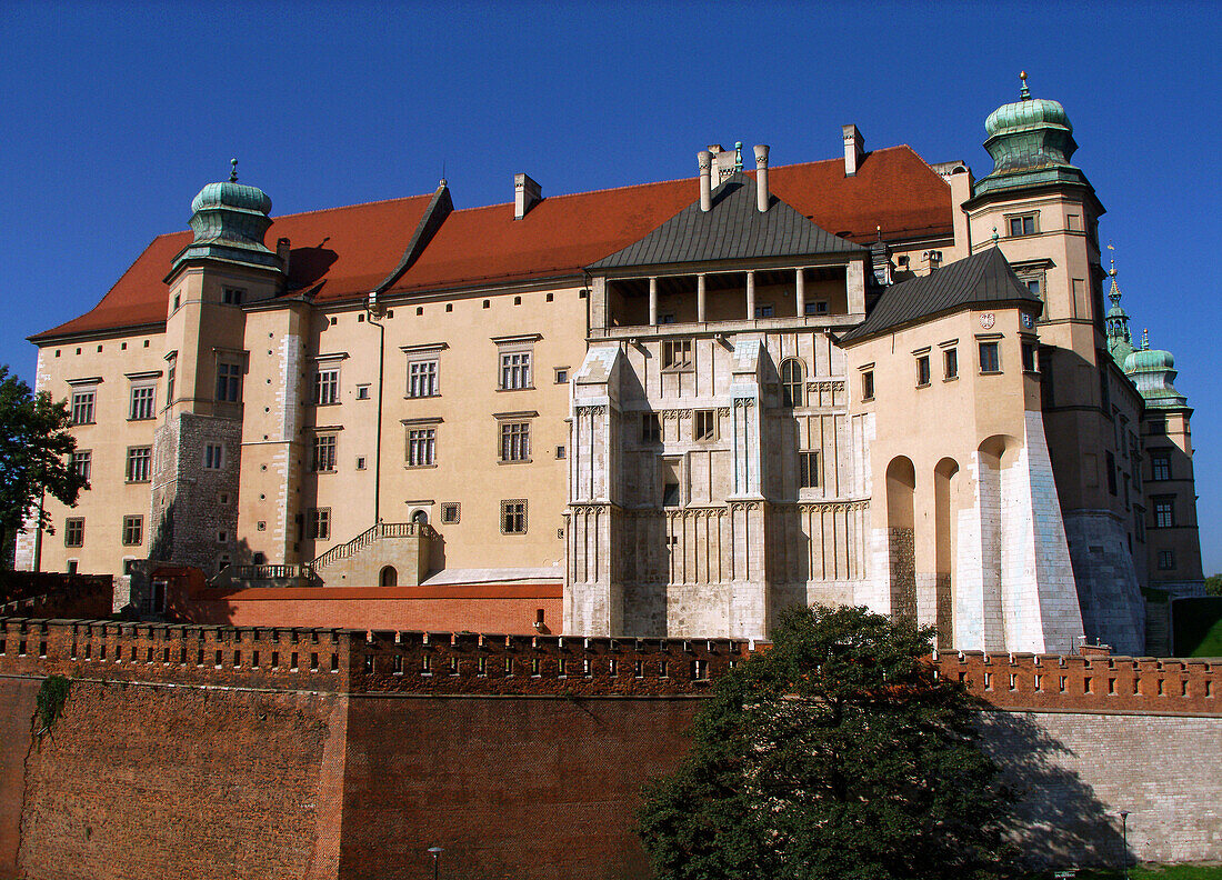Poland,  Krakow,  Wawel Royal Castle and Hill