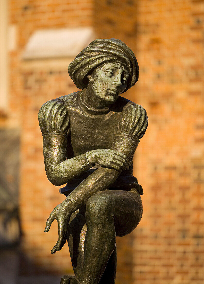 Poland,  Krakow,  The fountain statue of a student,  popular name ´Zak´ at St Mary´s Square