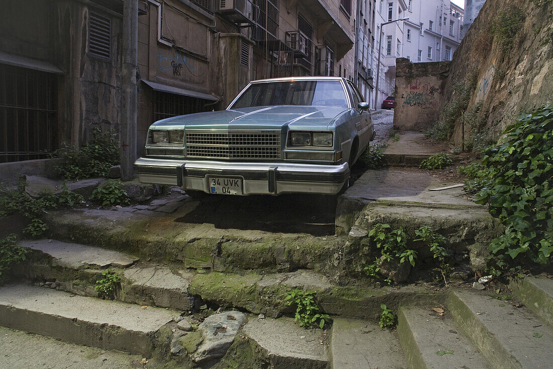 no exit, American road cruiser, in a back alley in Tarlabasi near Beyoglu, end of the road, Istanbul, Turkey