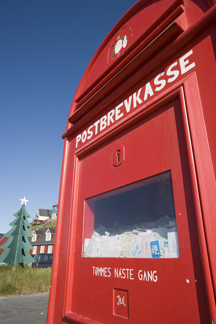 Überdimensionaler Briefkasten für Post an den Weihnachtsmann, Nuuk, Kitaa, Grönland