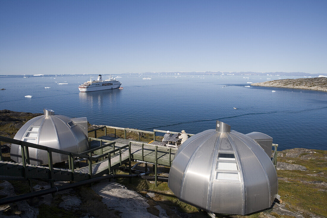 Hotel Arctic Igloo Accomodation and cruise ship MS Deutschland, Ilulissat (Jakobshavn), Disko Bay, Kitaa, Greenland