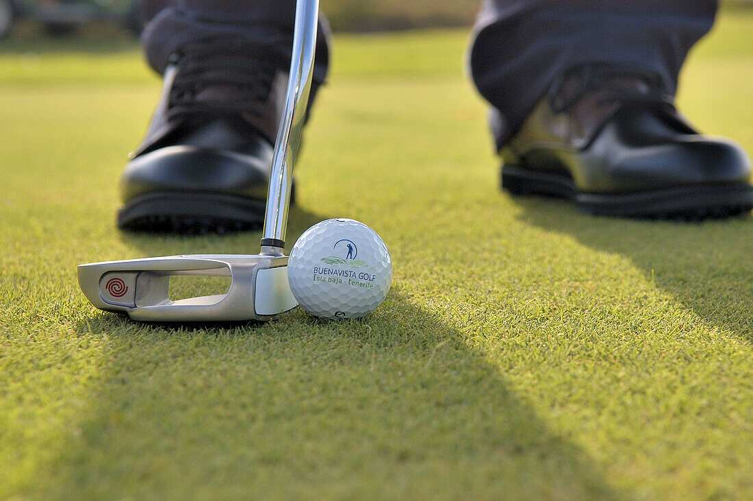 Balearic Islands, Ball, Course, Fee, Golf, Green, Hole, Island, Man, Play, Player, Putting, Shoes, Spain, Summer, XJ9-812385, agefotostock 