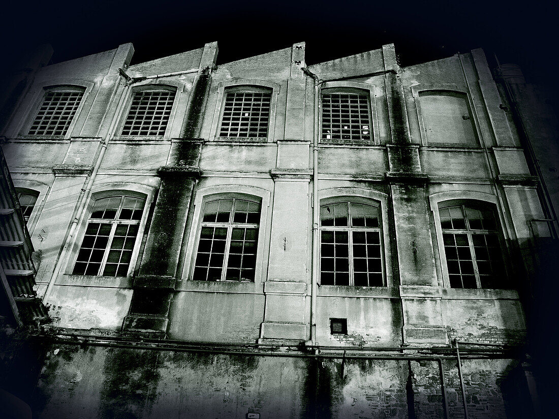 Antigua fábrica téxtil abandonada de El Masnou,  Barcelona,  Catalunya,  Espanya