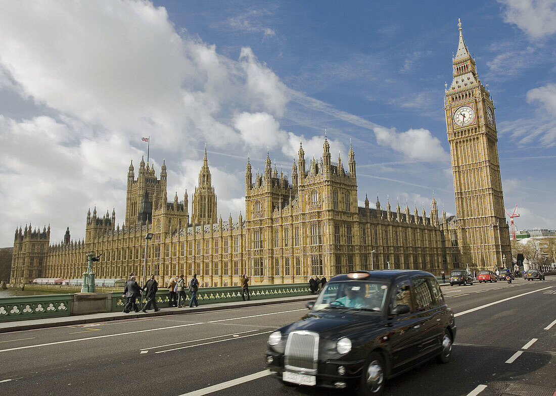 Cab in Westminster bridge  Houses of Parliament,  Big Ben  London,  United Kingdom