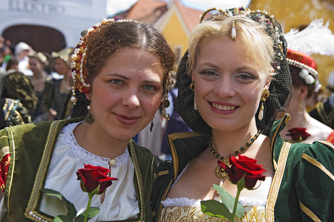 Impressionen beim mittelalterlichen Fest der fünfblättrigen Rose, Cesky Krumlov, Krummau an der Moldau, Südböhmen, Tschechien