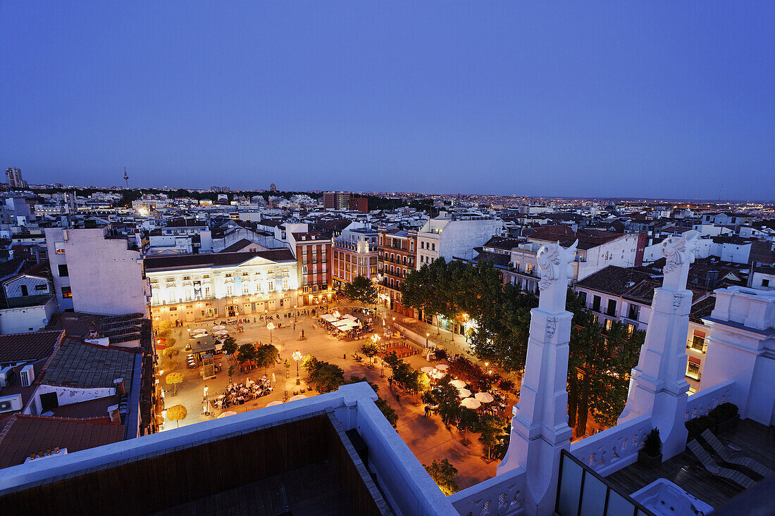 Plaza Santa Ana mit Straßencafes, Teatro Espanol im Hintergrund, Calle de Huertas, Madrid, Spanien