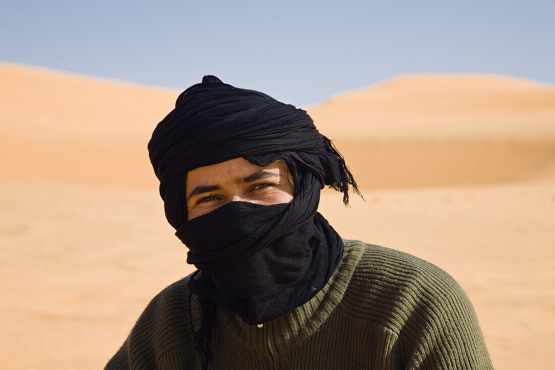 tuareg in desert, Libya, Africa