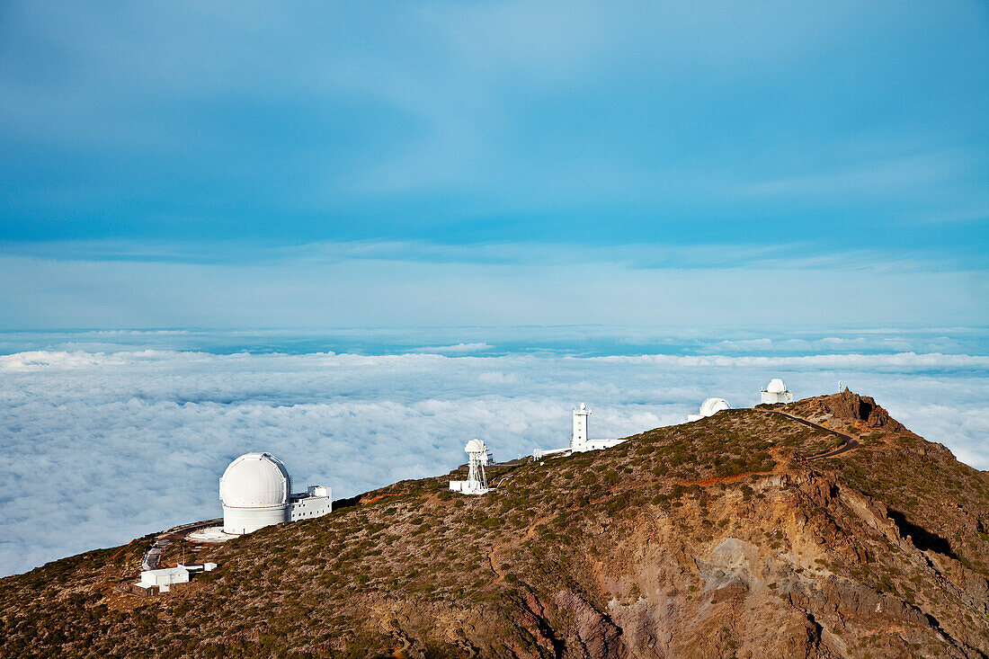 Observatories on a mountain ridge, Roque de los Muchachos, Caldera de Taburiente, La Palma, Canary Islands, Spain, Europe