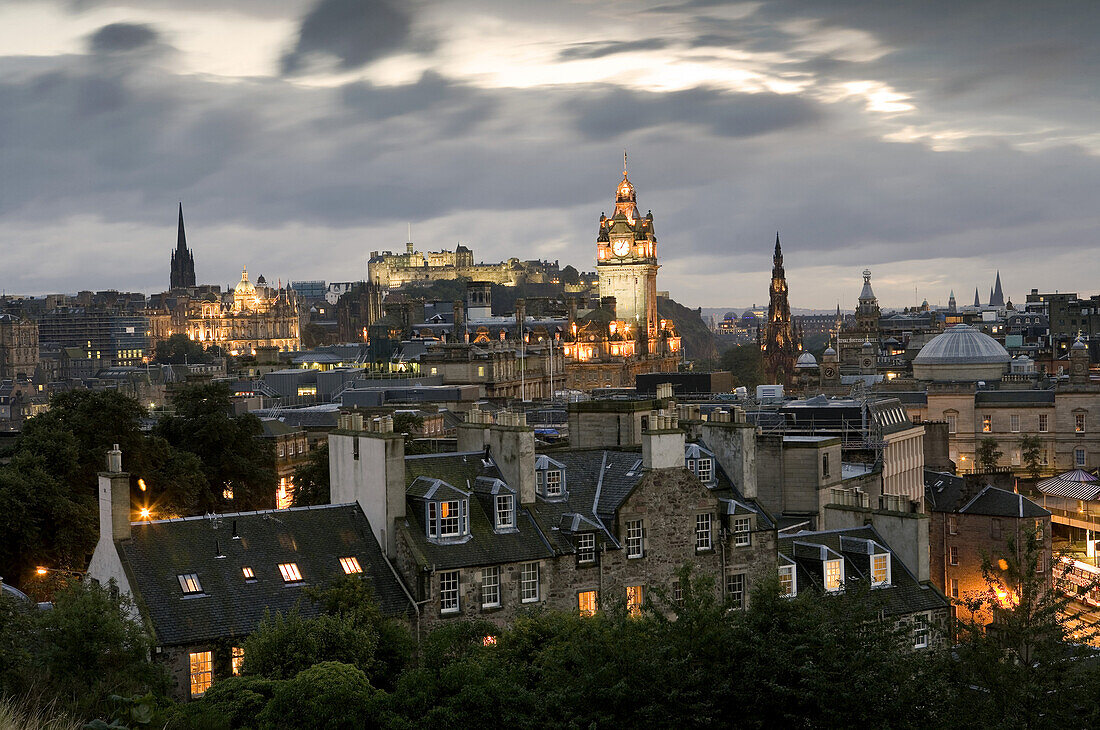 View from Calton Hill towards Edinburgh Castle, Clock tower is the Balmoral Hotel, Edinburgh, Scotland, Europe