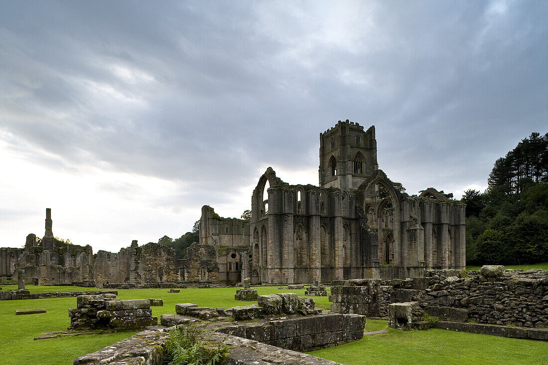 Fountains Abbey, Ripon, North Yorkshire, England, Great Britain, Europe, Fountains Abbey is one of the largest and best preserved Cistercian houses in England. It is a Grade I listed building and owned by the National Trust. It is a UNESCO World Heritage 