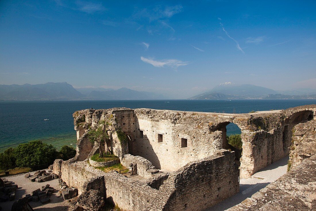 Italy, Lombardy, Lake District, Lake Garda, Sirmione, Grotte di Catullo, Roman ruins