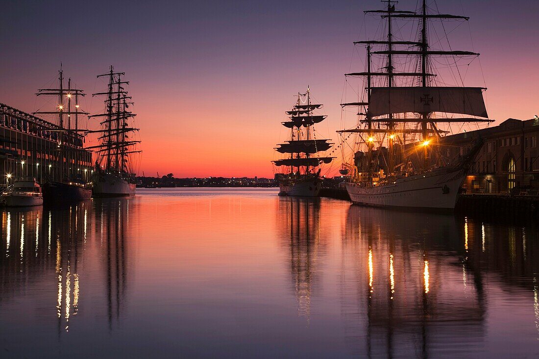 USA,Massachusetts, Boston, Sail Boston Tall Ships Festival, tall ships by World Trade Center, dawn