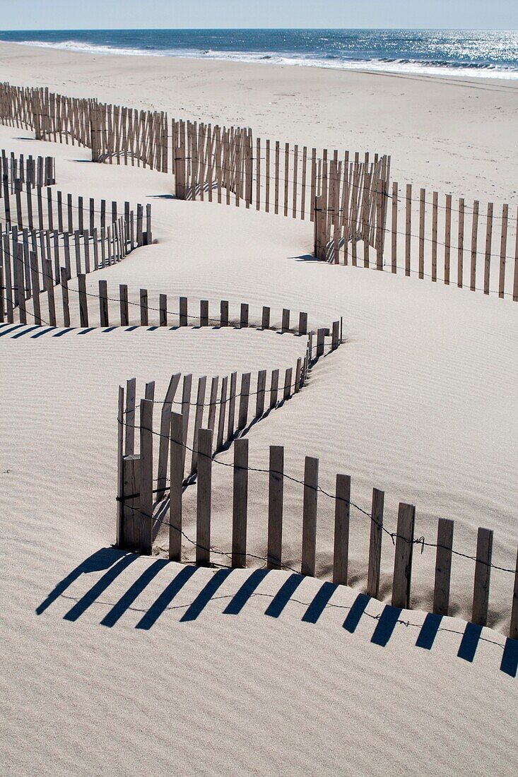 USA, New York, Long Island, The Hamptons, Westhampton Beach, beach erosion fence