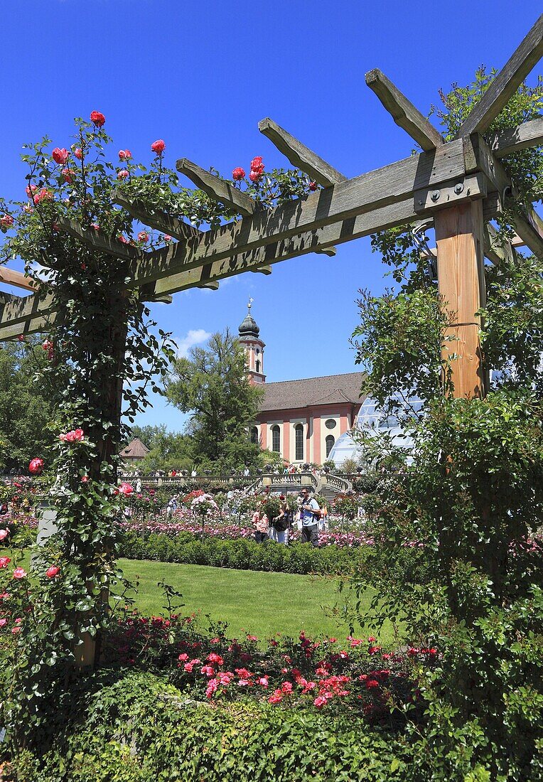 Schloßkirche St  Marien auf der Insel Mainau, Bodensee, Landkreis Konstanz, Baden Württemberg, Deutschland / Castle Church of St  Marien on Mainau Island, Lake Constance, Konstanz district, Baden-Wuerttemberg, Germany, Europe