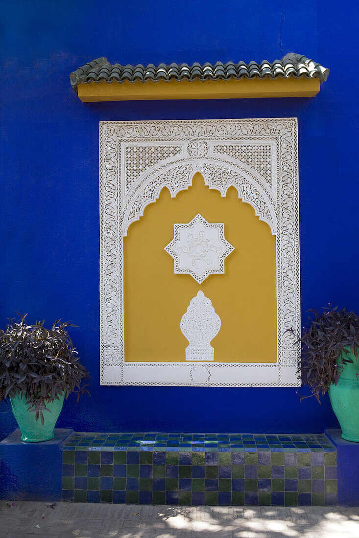 Orientalisches Ornament am Kobalthaus, La Maison Bleu im Jardin Majorelle, Garten Majorelle, Marrakesch, Marokko