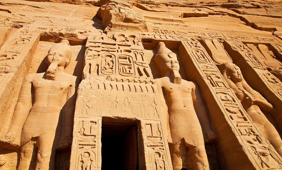 Templo de Hathor, Abu Simbel, Valle del Nilo, Egipto