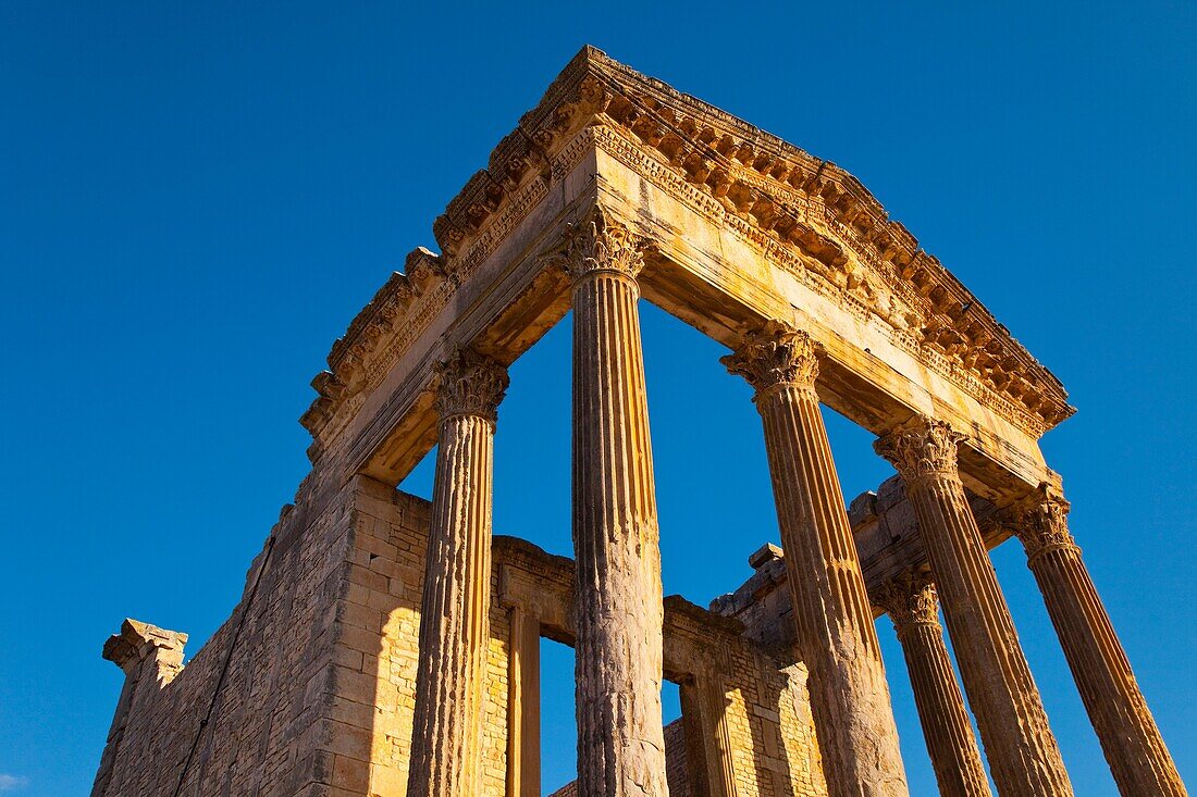 Capitolio, Ciudad romana de Dougga, Tunez, Africa