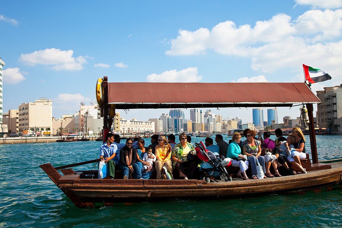 Taxi acuático Abra, The Creek, Emirato de Dubai, Emiratos Árabes Unidos, Golfo Pérsico