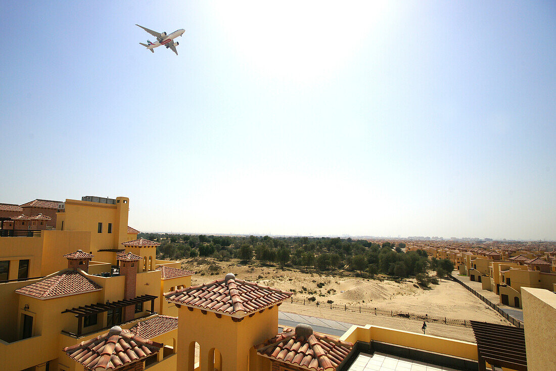 Approach Corridor, aircraft above houses of Dubai, UAE, United Arab Emirates, Middle East, Asia