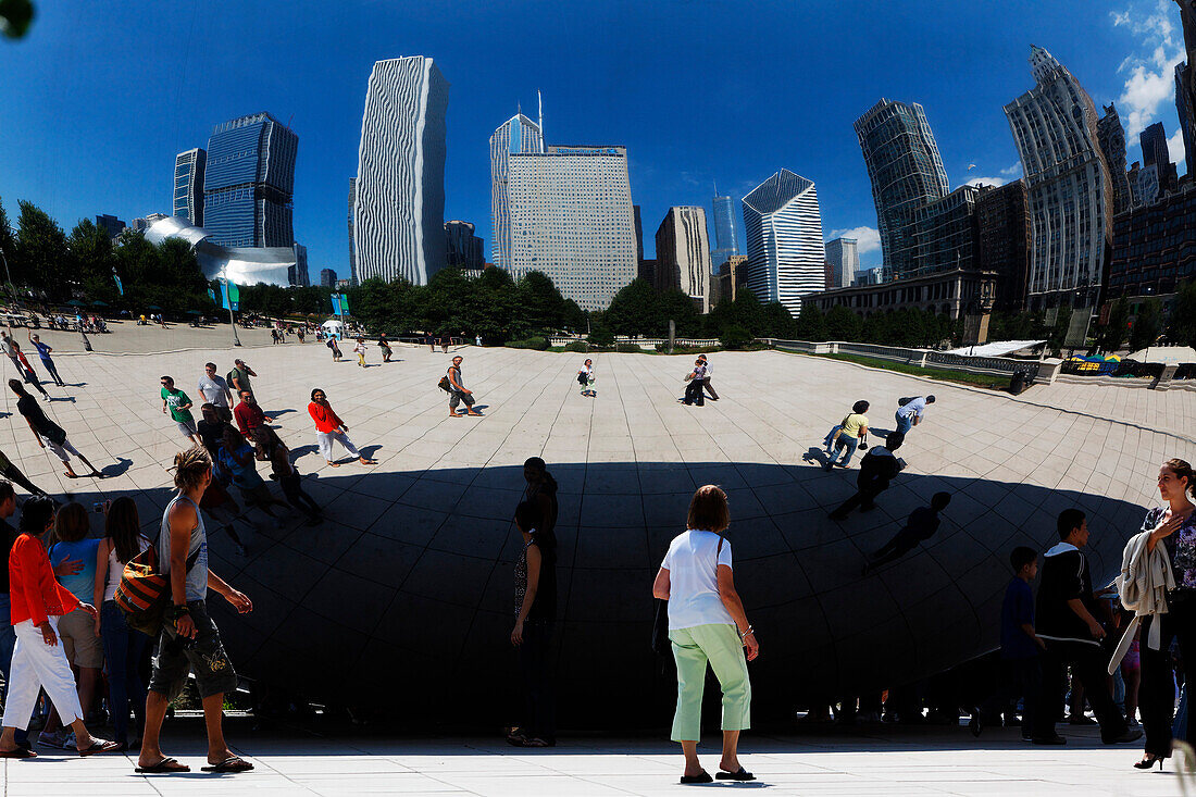 Cloud Gate by Anish Kapoor, Chicago, Illinois, USA
