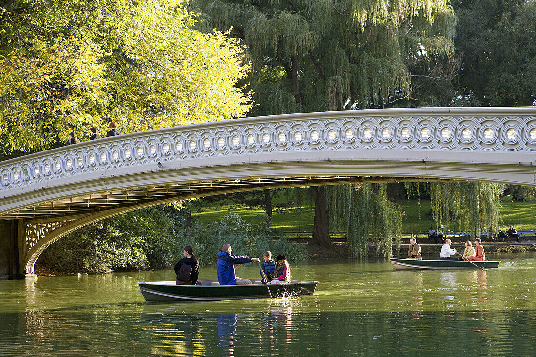 Bogenbrücke im Central Park, New York City, USA