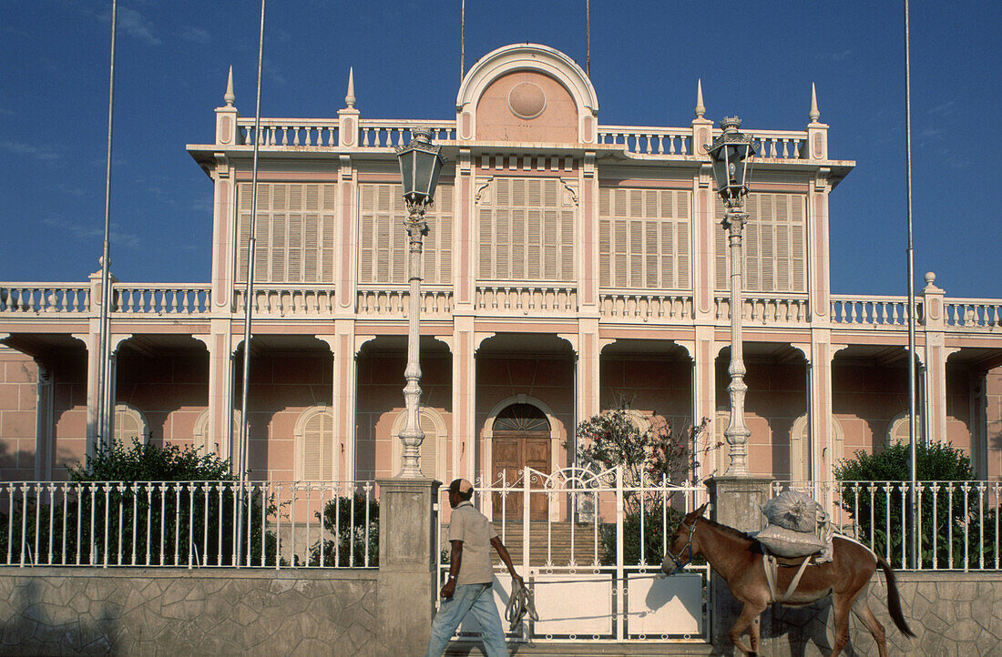 Palácio do Povo  Peoples Palace), colonial Portuguese arquitecture, Mindelo, São Vicente Island, Cape Verde