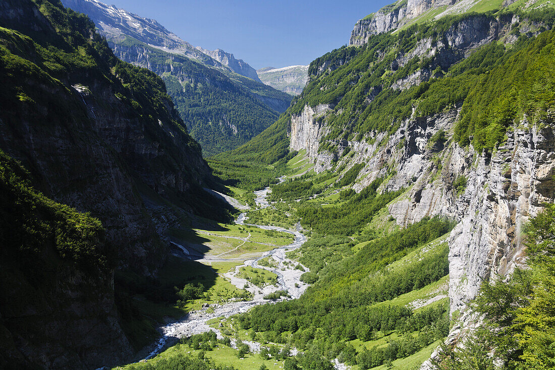 Blick vom Cirque Fer a Cheval ins Tal, Haute Savoie, Rhone-Alpes, Frankreich