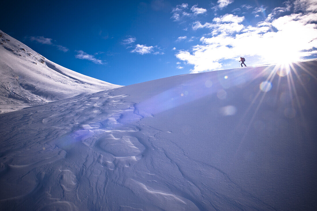 Skitourengeherin, Pareispitze, Dolomiten, Trentino-Südtirol, Italien