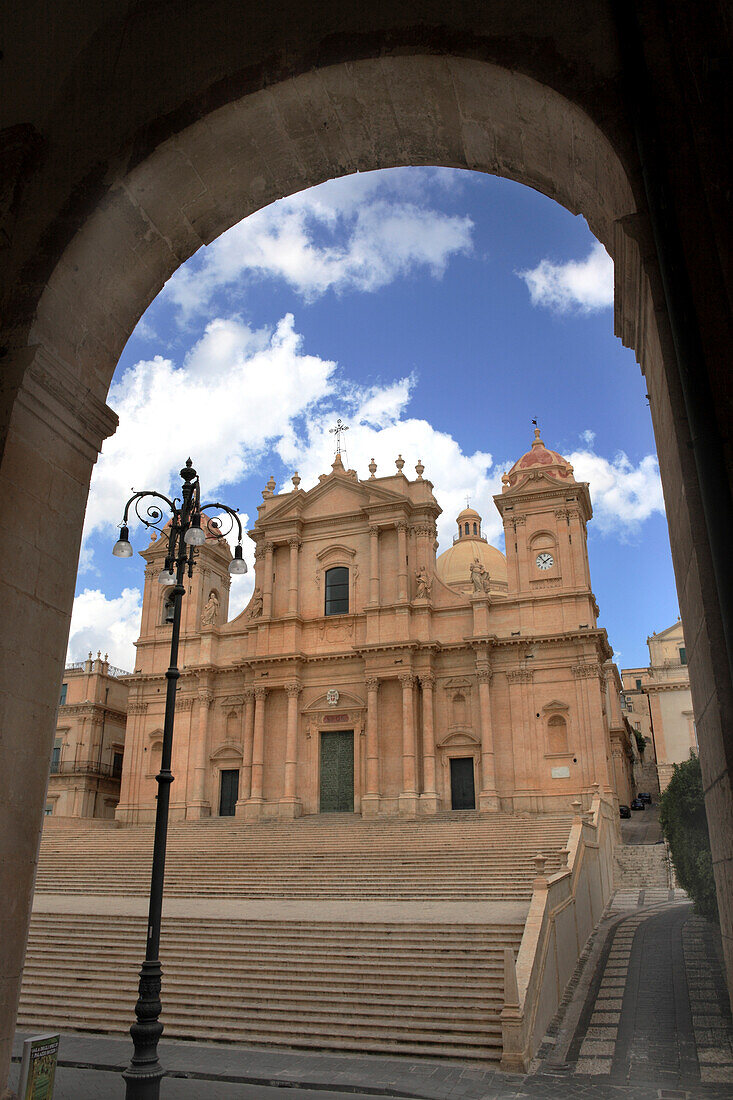 View at baroque cathedral Madre San Nicolò in Noto, Unesco World Heritage, Province Syrakus, Sicily, Italy, Europe