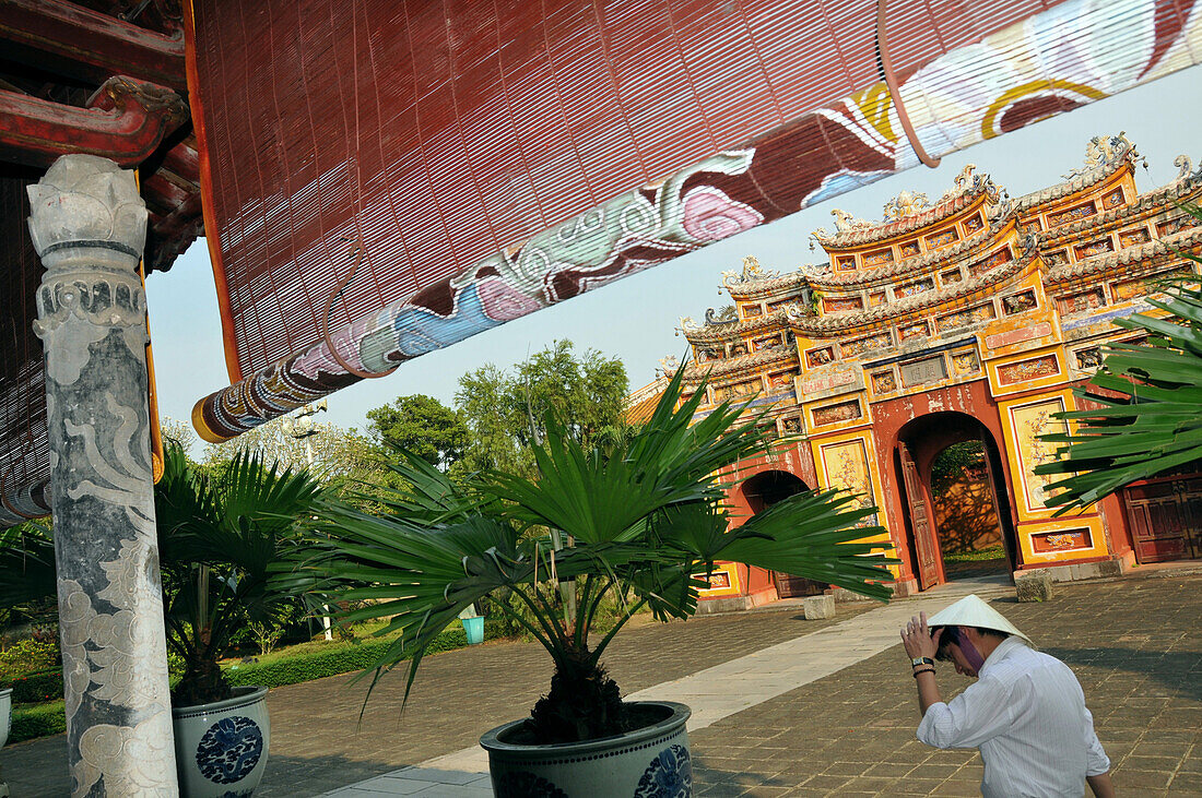 Tempel für den Vater der Dynastie in der Zitadellen Stadt, Hung Mieu in Hoang Thanh, Hue, Vietnam
