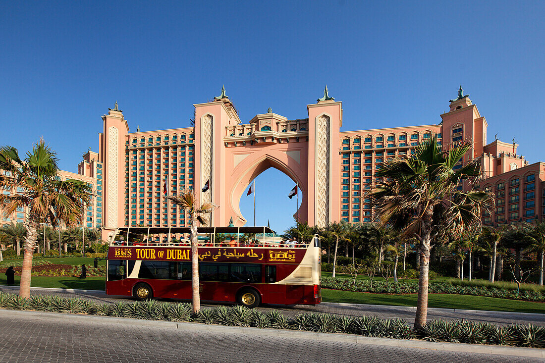 Tour Bus in front of Atlantis Hotel, The Plam Jumeirah, Dubai, UAE